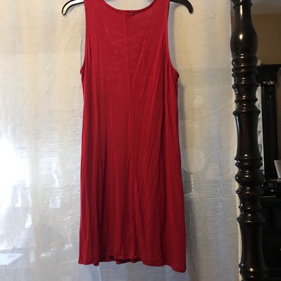 Red pullover dress - Picture 2 of 2